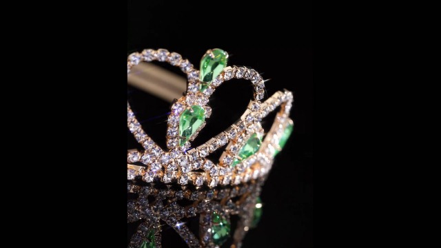 Amazon.com: Lovelyshop Red Gems Rhinestone Gold Tiara for